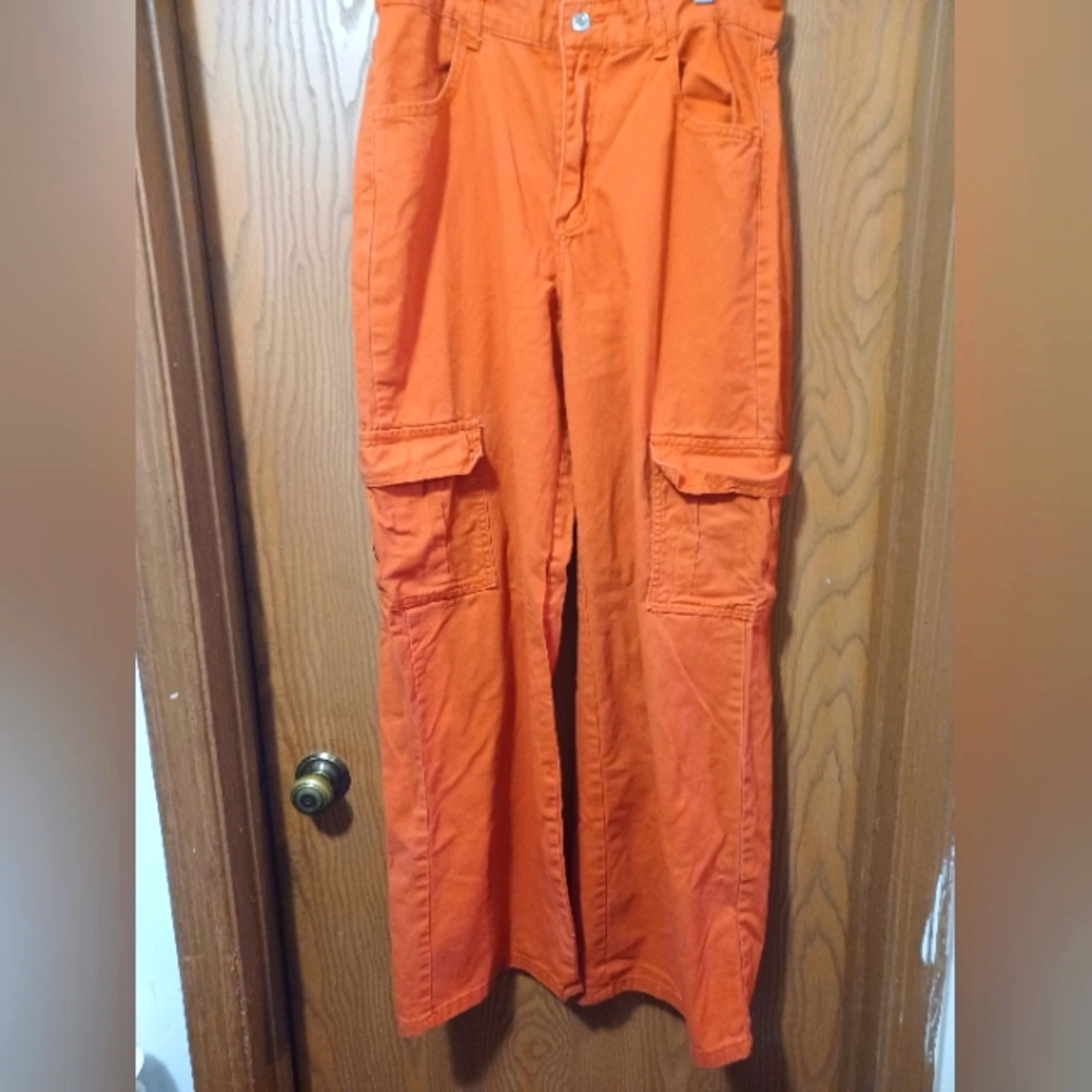 Orange wide leg cargo jeans size 6